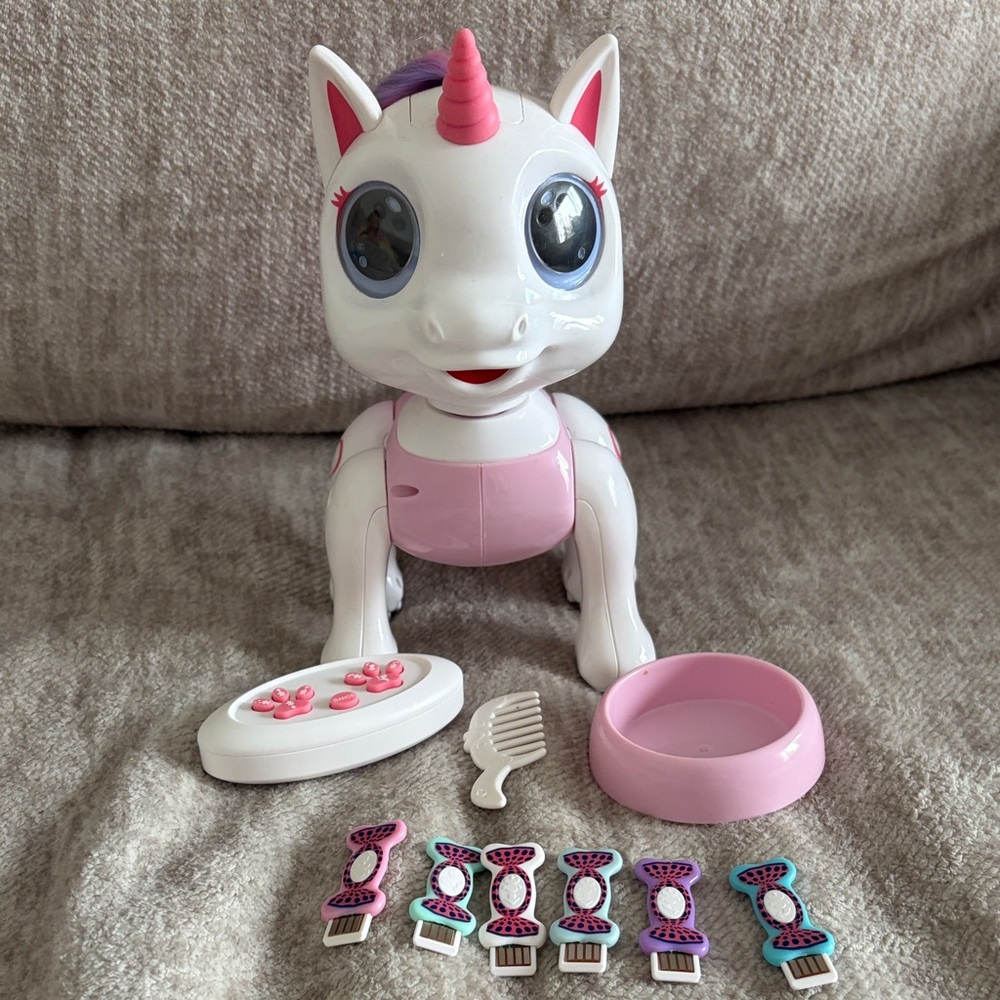 Magical Pink and White Unicorn Toy with Accessories Robo pet
